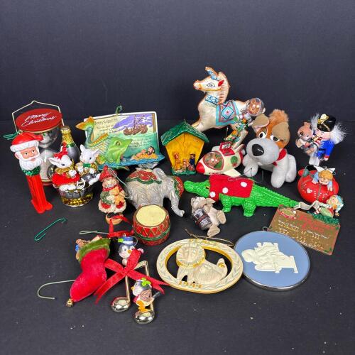 Assorted Novelty Christmas Ornaments & Decor