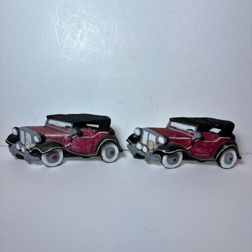 Pair of Big Arrow Cast Iron Vintage-Style Car Doorstops