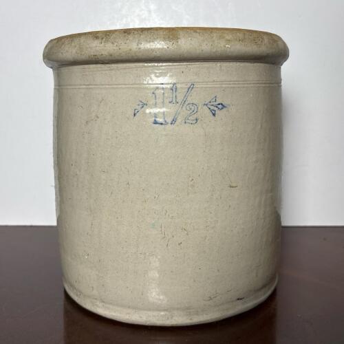 Vintage Salt Glazed 1 1/2 Gallon Stoneware Crock