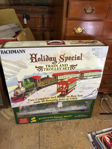 Bachmann Holiday Special Train and Trolley Set Large Scale
