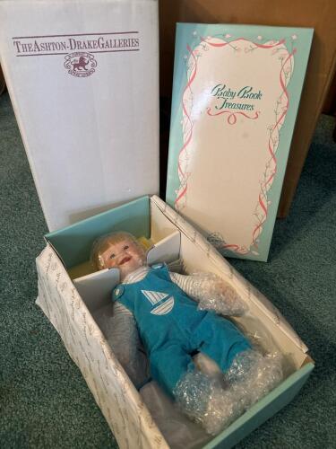 Ashton-Drake Baby Book Treasures Christopher's First Smile Doll