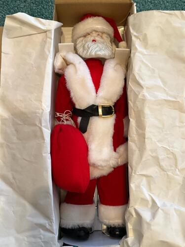 Santa Claus Christmas Figurine in Box