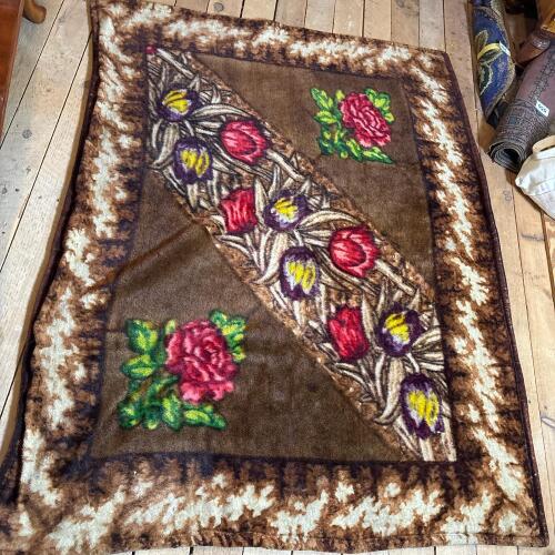 Floral Patterned Plush Blanket