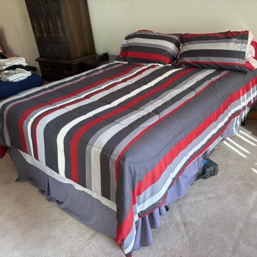 Striped Bedding & Beautyrest Queen Mattress