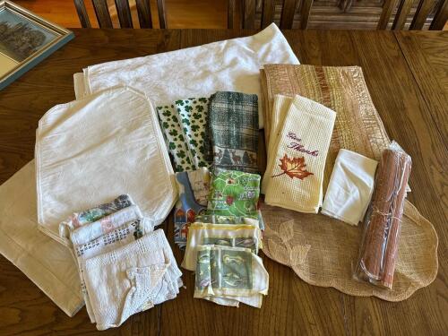 Collection of Vintage and Modern Table Linens, Placemats and Tea Towels