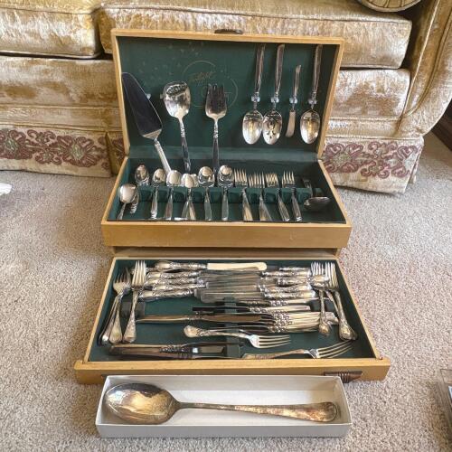 Community Twilight Silverplate Flatware with Serving Pieces