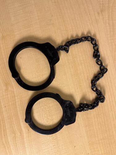 Leader Chain Link Handcuffs